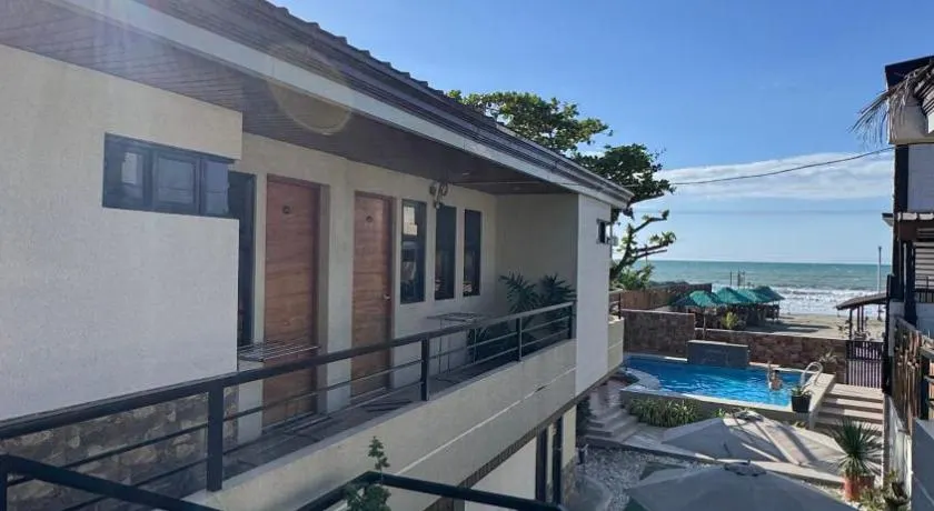 Elmarie Beach Resort - Image 1