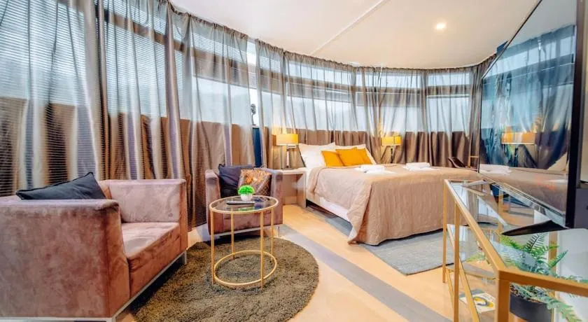Miami Lovely romantic Garden apartment with whirlpool - Image 1