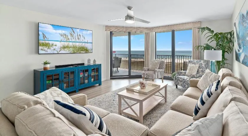 Phoenix VI 6511- Beachfront Amenities Sleeps 10 Gorgeous Views BeachLife - Image 1
