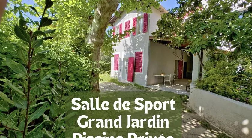 Maison de Charme Classée 3 étoiles - Calme, Jardin, Salle de Sport, Piscine - Image 1