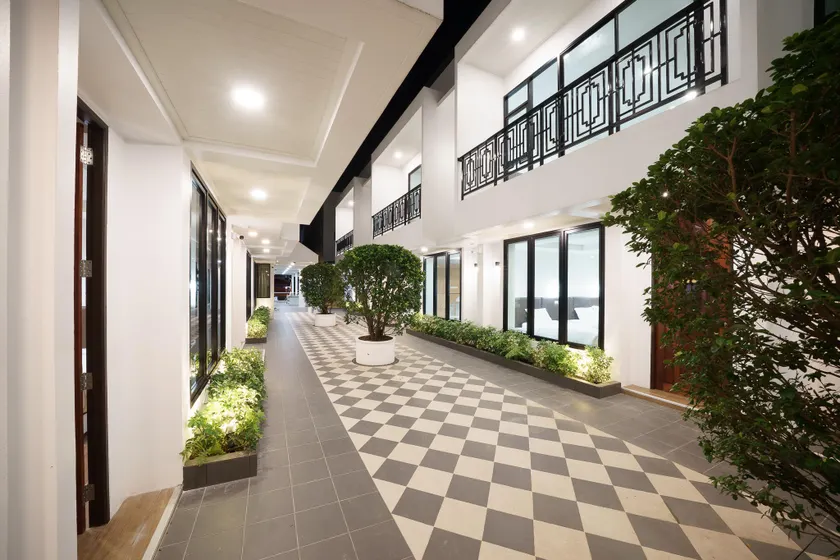 Silom Residence Khlonghae Hotel - Image 1
