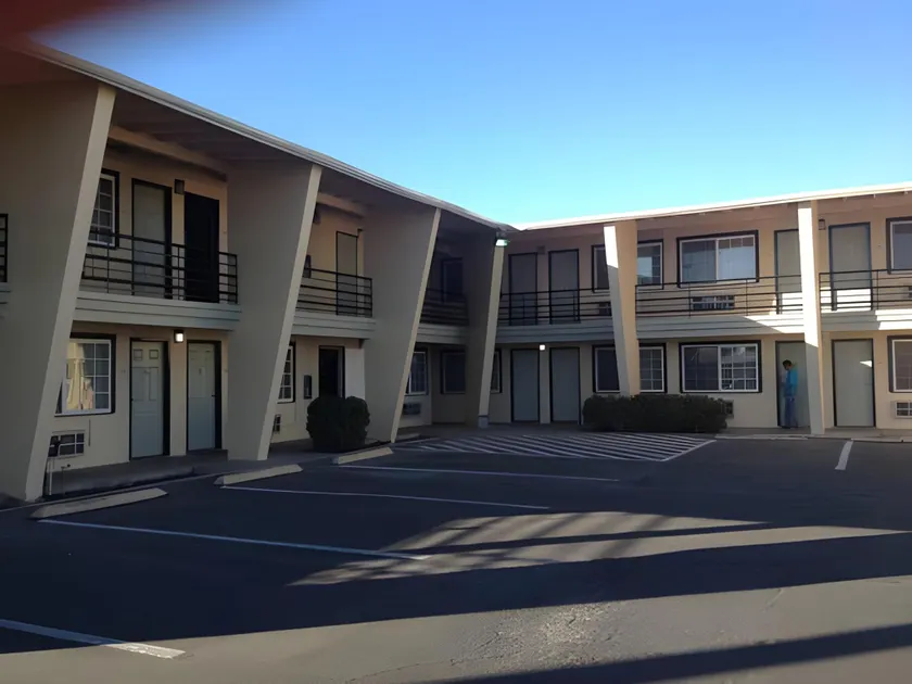 Budget Inn and Suites El Centro - Image 1