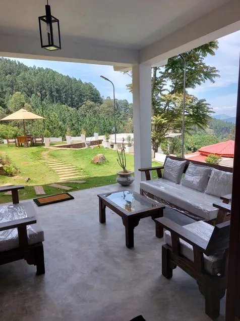 Hillwood Resort & Restaurant - Image 1