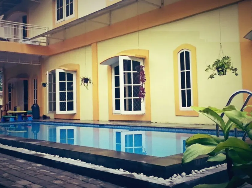 Arimbi Cibulan Suites - Image 1