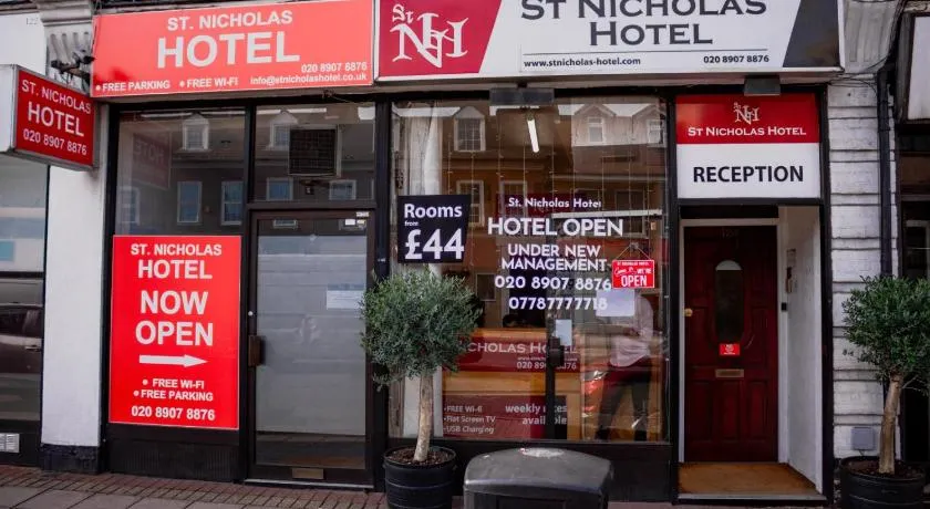 ST NICHOLAS HOTEL - Image 1