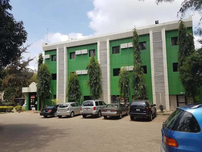 Eddy Vic Hotel - Image 1