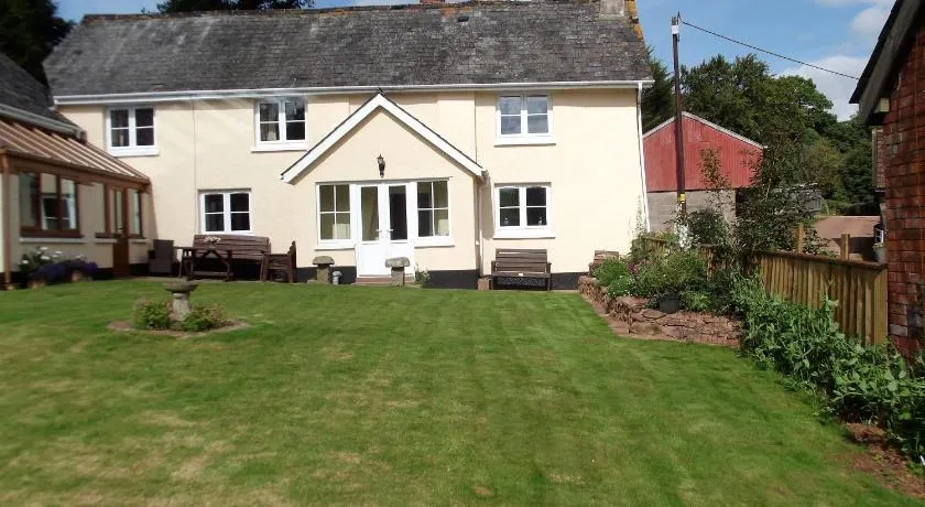 Deepaller Farm B&B - Image 1