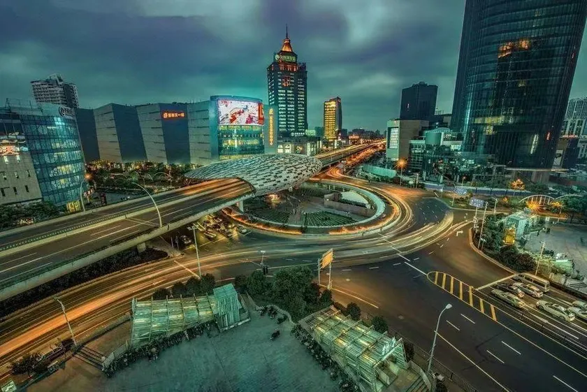 Hanting Hotel Shanghai Wujiaochang - Image 1