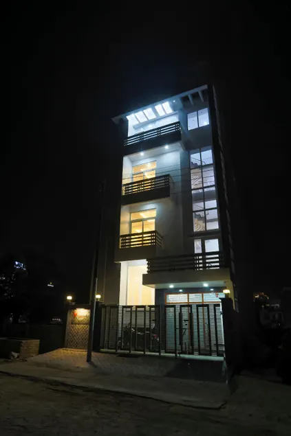 Veenas Vista - Image 1