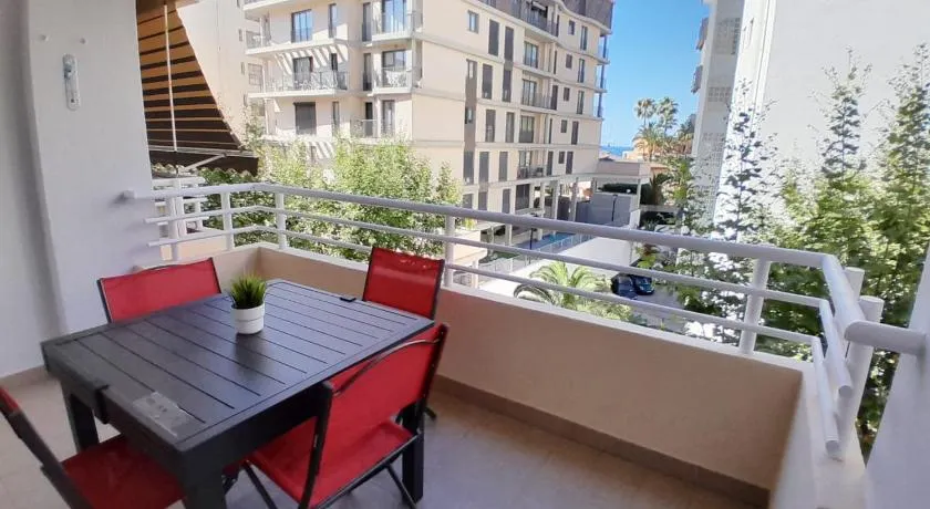 Apartamento Edificio Coral - Image 1