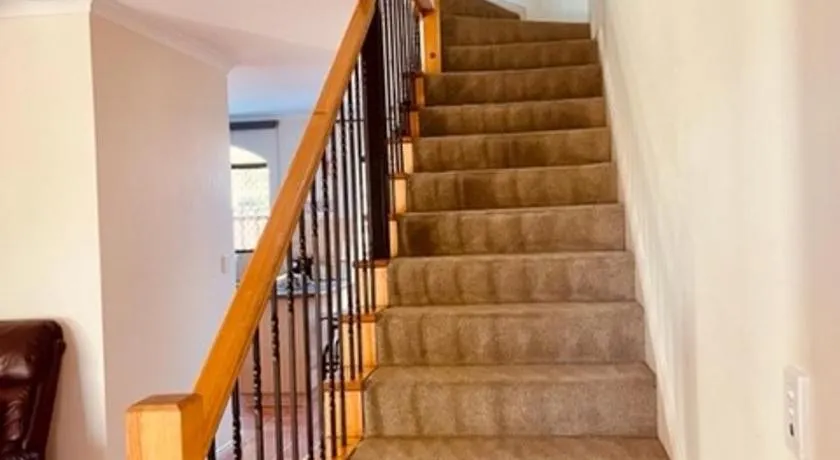 Group stays for Friends Families Weddings and Events Walkable to Fremantle and attractions Super Spacious with garden and courtyard and balcony and parking for 2 cars Sleeps 6 3BD 3BR - Image 1