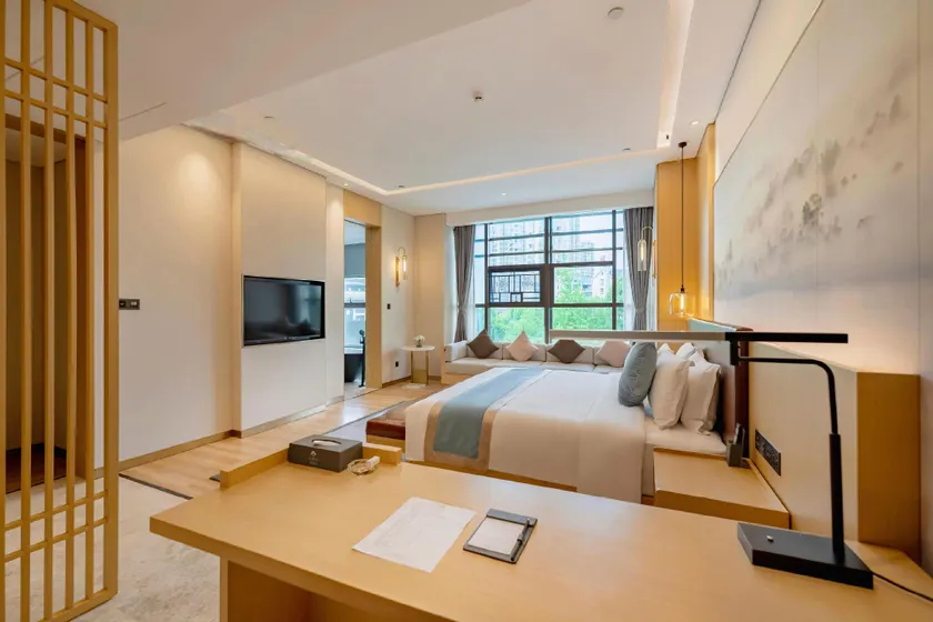 Yuelai Garden Hotel - Image 1