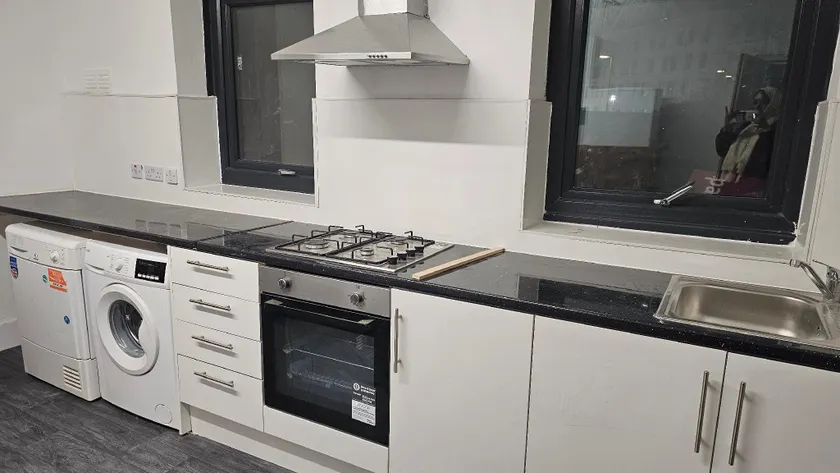 Ensuite Double Room in City Of Oxford - Image 1