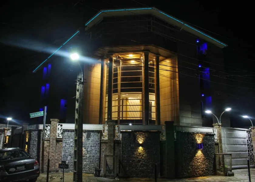 Joshesther Olive Hotel - Image 1