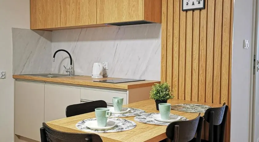 4 Pory Roku Apartamenty Domki Pokoje - Image 1