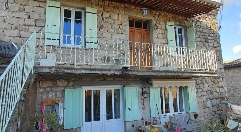 Maison de caractère Ardéchoise - Image 1