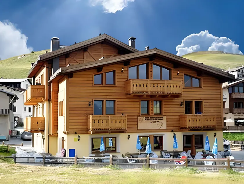 Alpino Lodge Bivio - Image 1