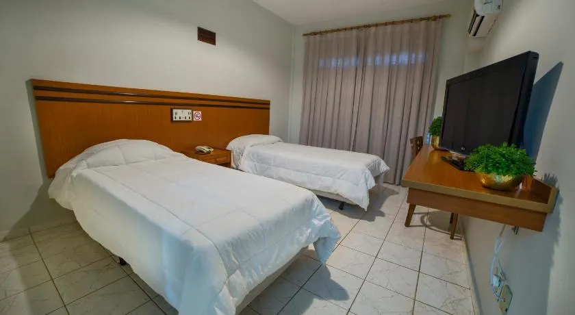 Hotel Leiria - Image 1