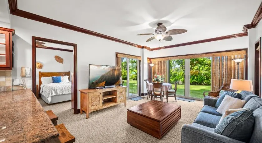 Waipouli Beach Resort E105 - Image 1