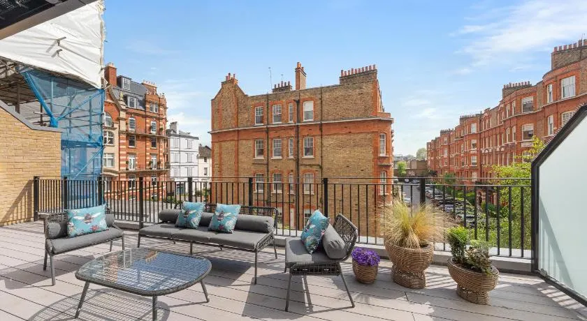 Hive Kensington - Image 1