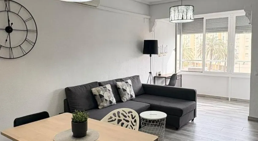 Apartamento con piscina, playa y cerca de Valencia - Image 1