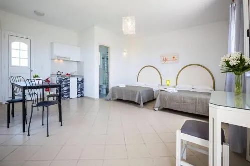 Senses Suites in rural setting - Image 1