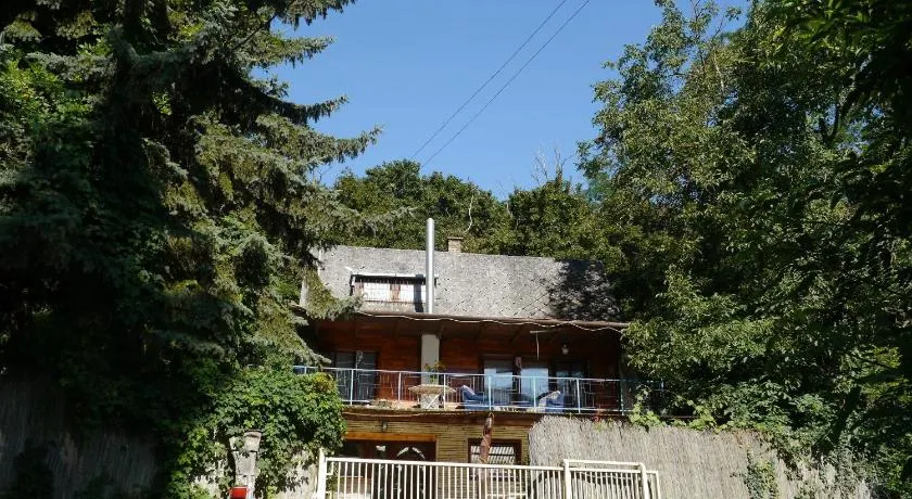 SZARVASKŐ NYARALÓ/ DEER ROCK COTTAGE - Image 1