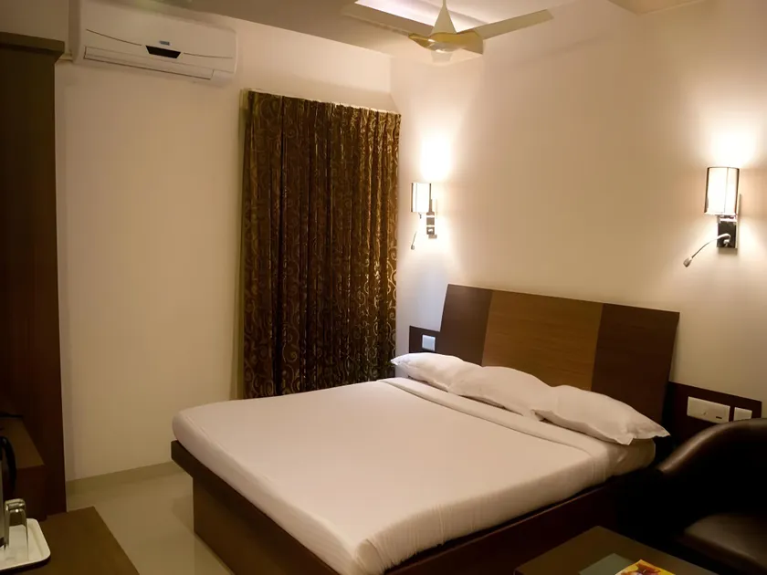 Hotel Maniam Classic - West Wing - Image 1