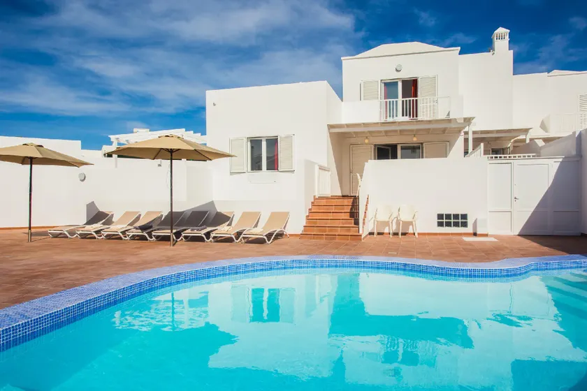 Villa Matilde 4 bedrooms, aircon and private pool - Image 1