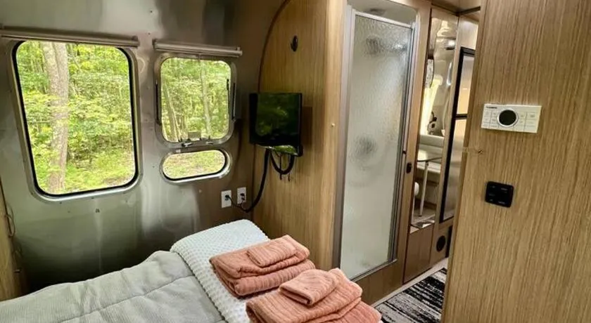 Moonbeam Airstream - Image 1