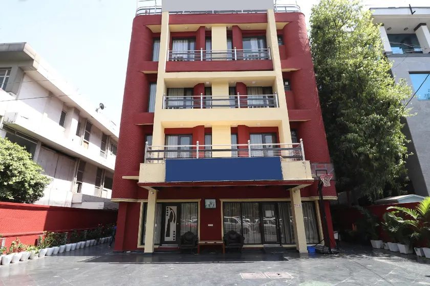 Hotel Baljeet Lodge - Image 1