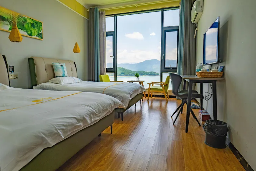 Dongjiang Lake Yunshuiwan Hotel - Image 1