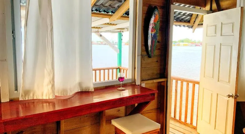 Peaceful Refuge in Quiete Bay - Image 1