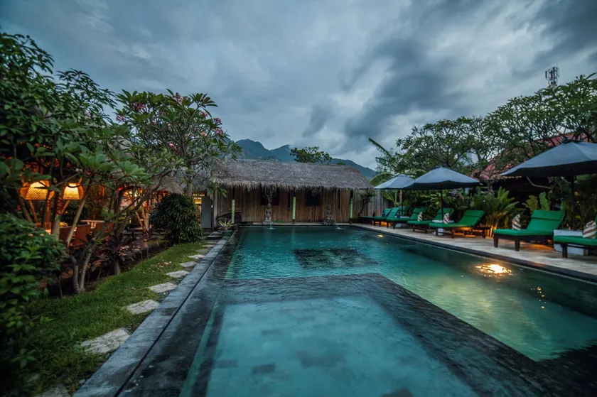 Man's Cottages & Spa - Image 1