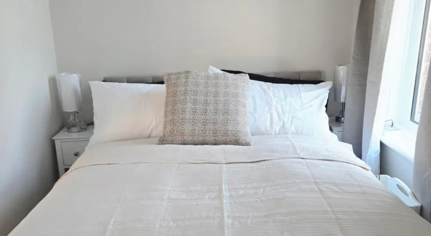 Sunflower Shared Apartment - Image 1