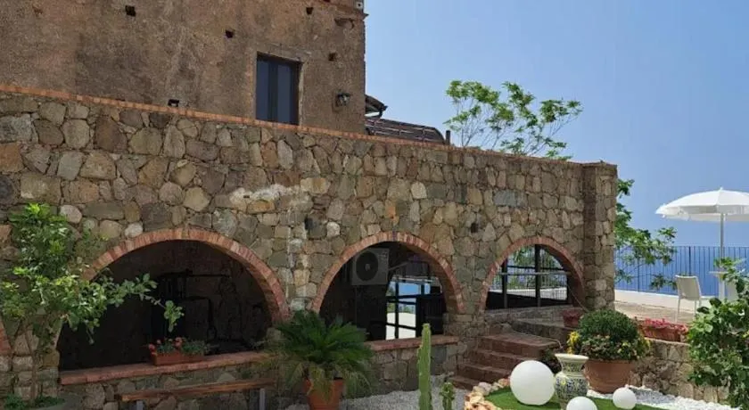 Tenuta Donna Carmela - Image 1