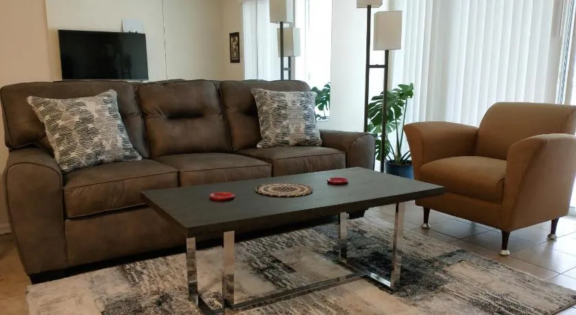 Welcome to Midtown Condo - Image 1