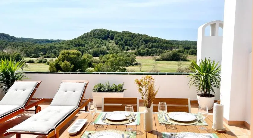 Apartamento Atardecer en Menorca Son Parc Vista al campo de golf - Image 1