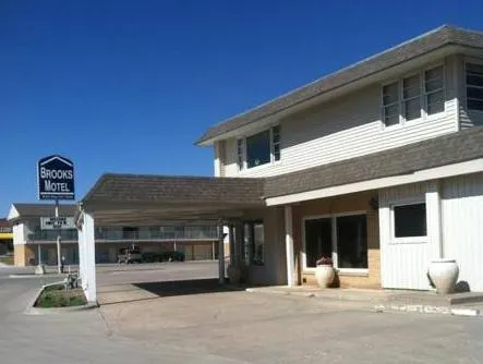 Brooks Motel - Image 1