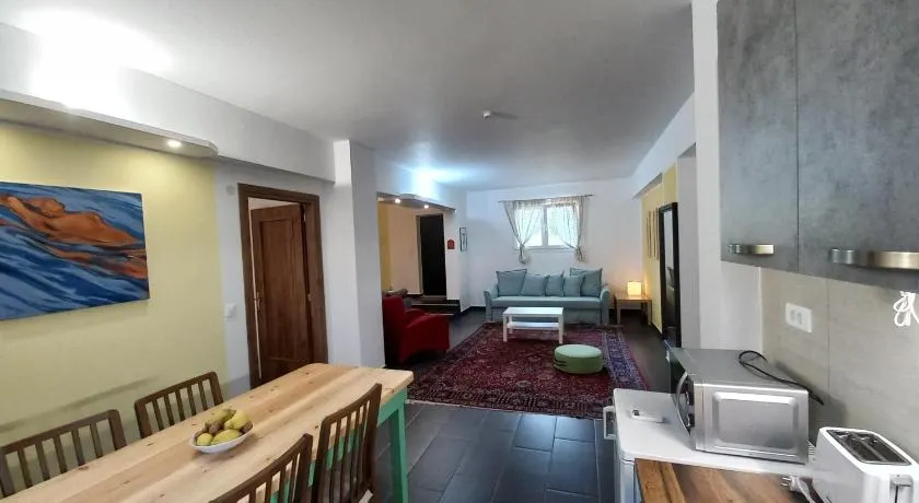 Elysion point Apartment - Image 1