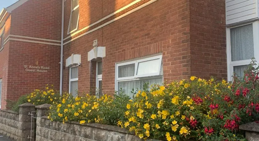 St Anne's Road Guest House - Image 1
