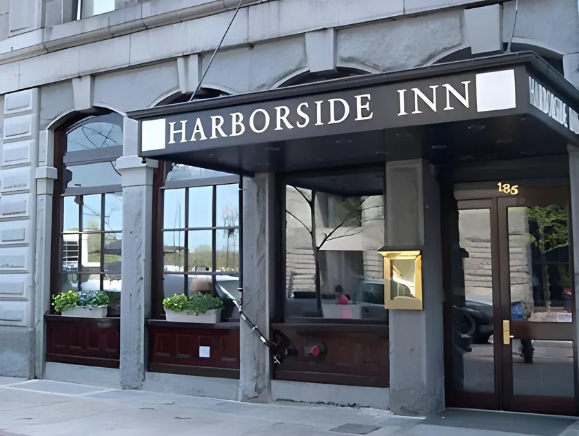 Harborside Inn - Image 1