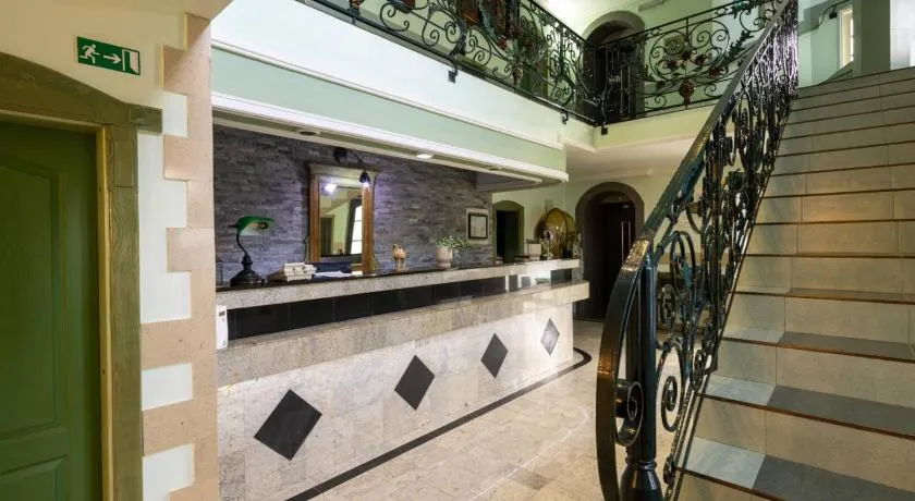 Garni Hotel Bella - Image 1