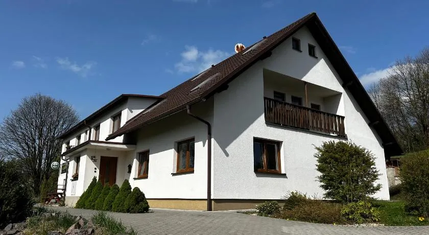 Restaurace a penzion Na Stráni - Image 1