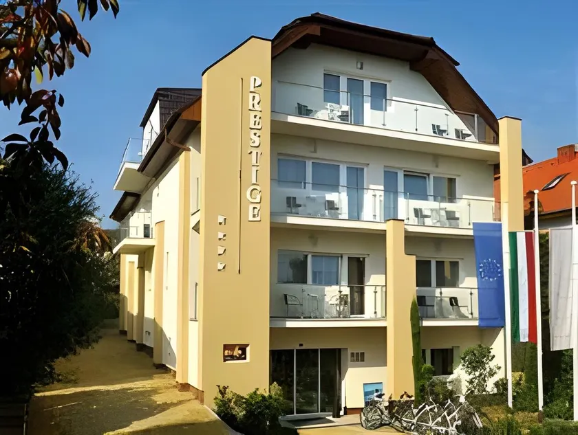Villa Prestige - Image 1