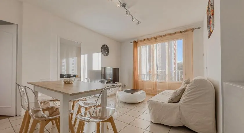 Le 19 Lavigne - Parking - Image 1