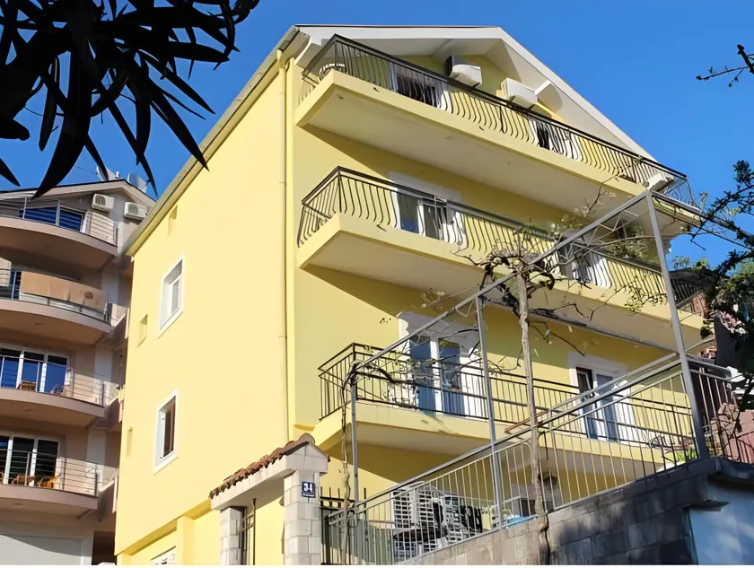 Adriana Apartments - Image 1