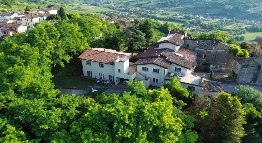La Vecchia Cantina - Image 1