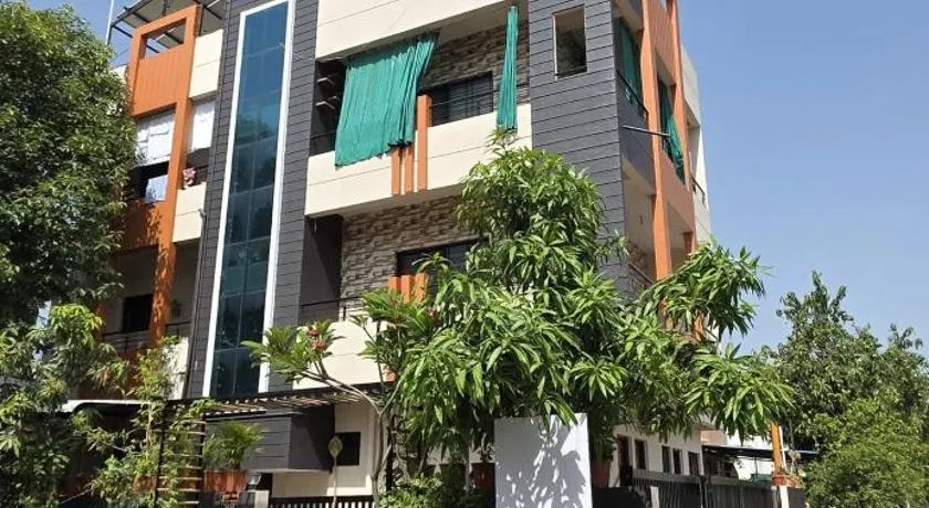 2 BHK All AC Rooms Solapur Home Stay By Stay Nestura - Image 1
