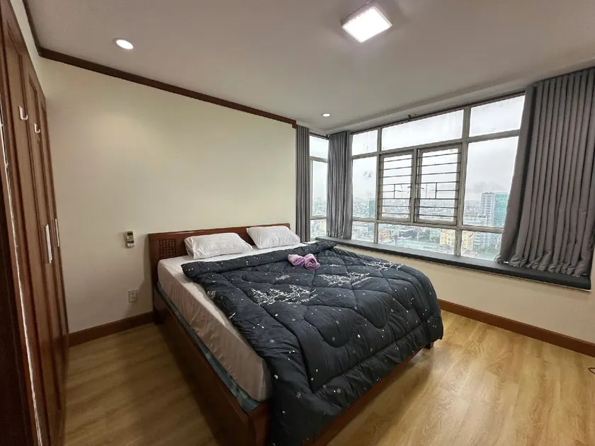 Căn hộ view toàn cảnh thành phố và vịnh Đà Nẵng - Image 1